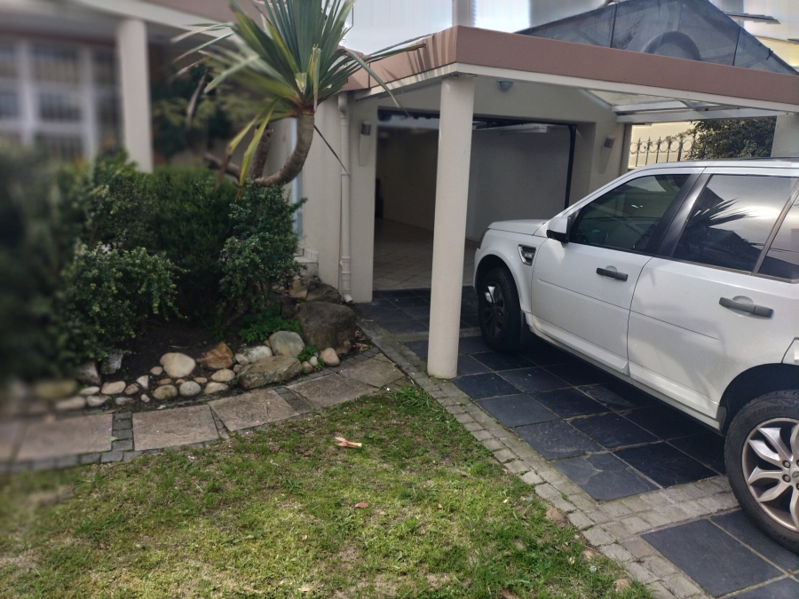 4 Bedroom Property for Sale in Athlone Western Cape